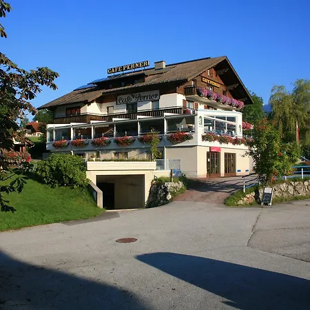 Hotel-cafe Perner 3*